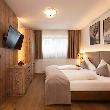 Brugger'S Ferienwohnungen Fulpmes Exterior photo